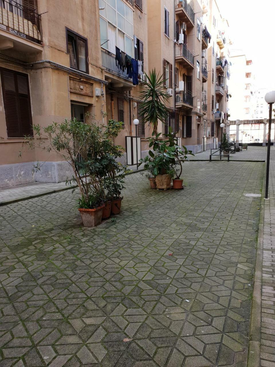 Palermo Inn Suite ภายนอก รูปภาพ